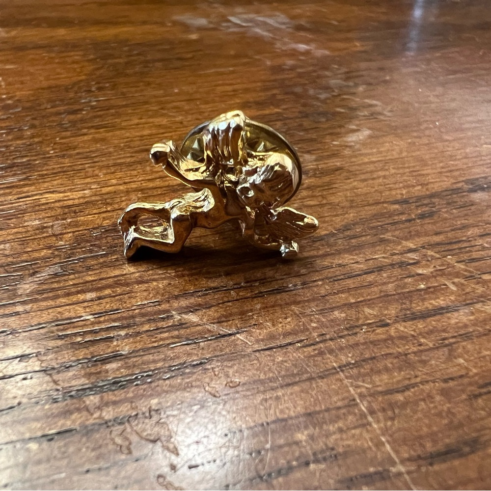 FINAL PRICE-Angel pin